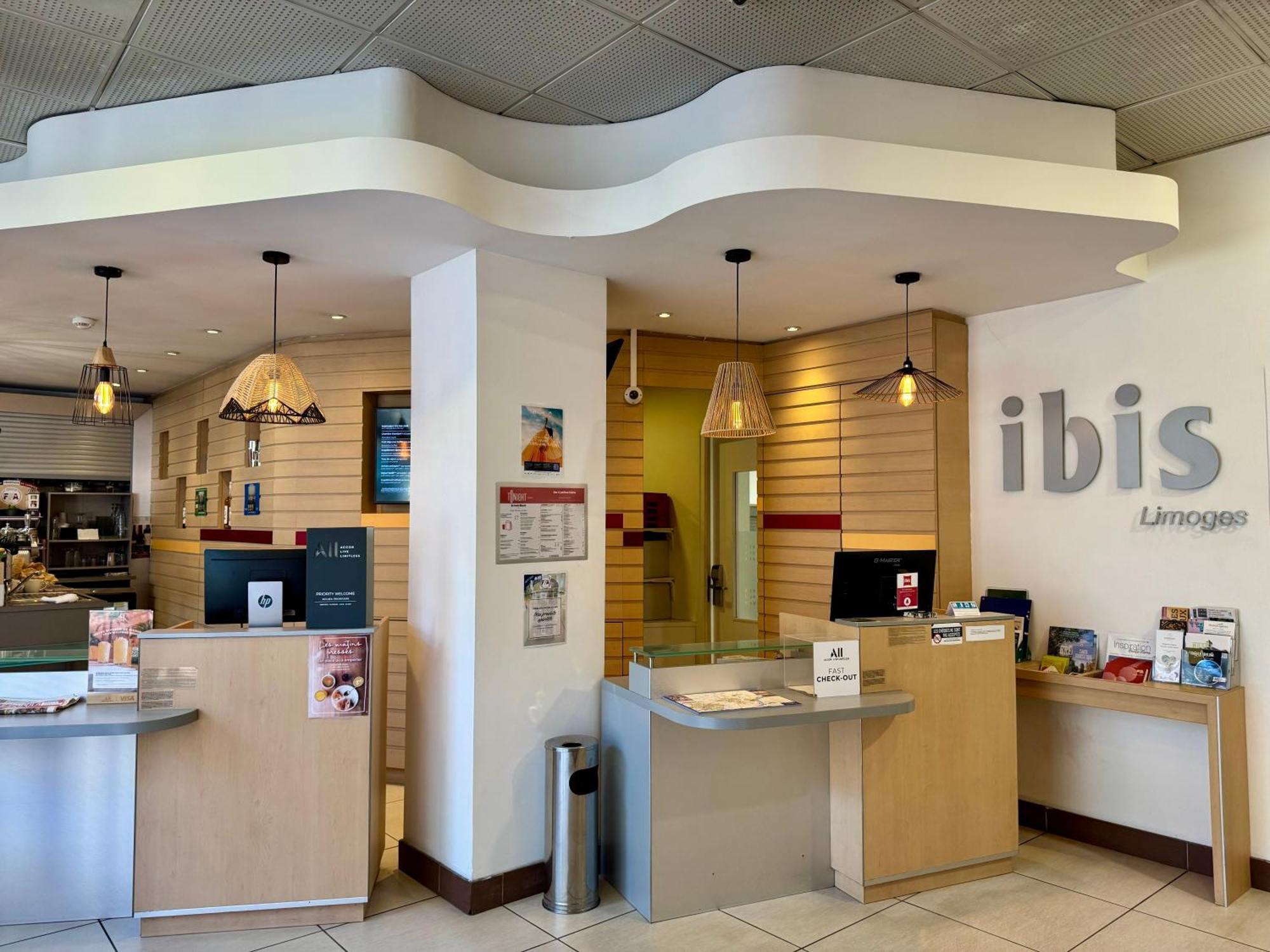 Ibis Limoges Centre Hotell Exteriör bild